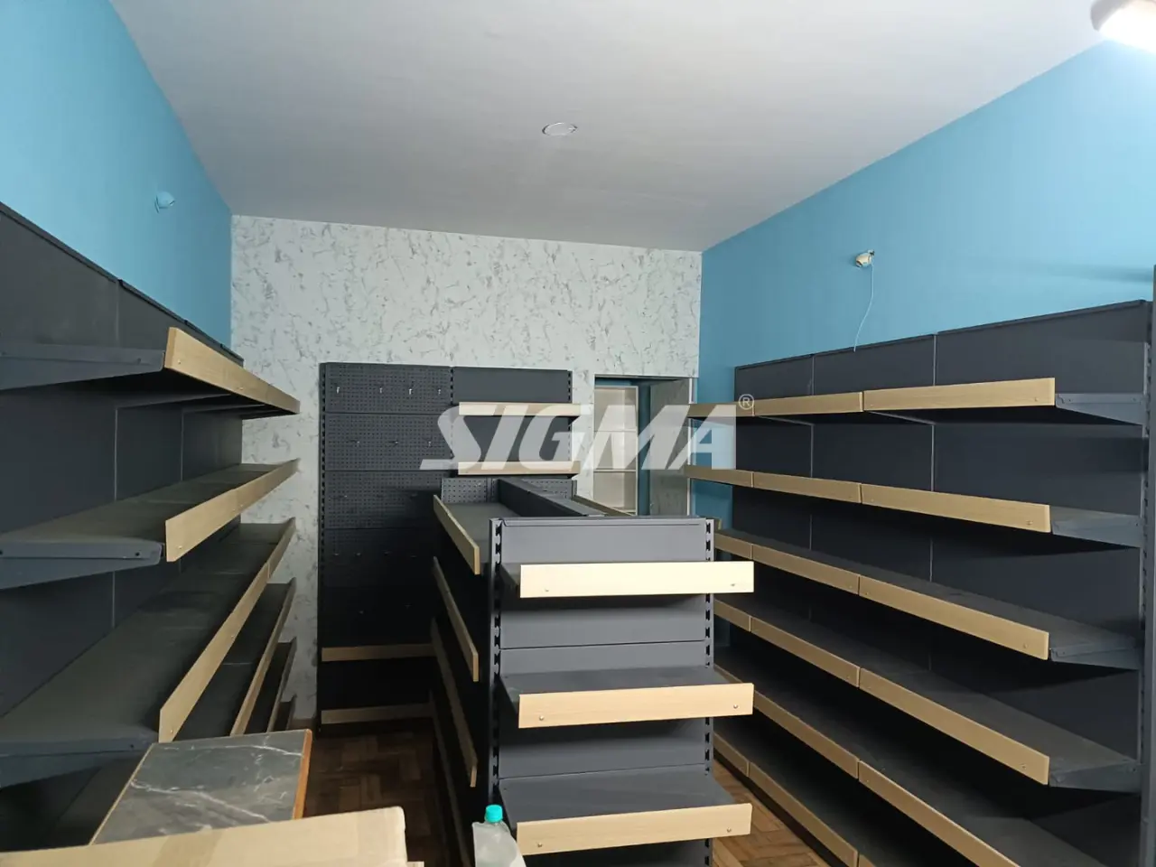 263494956_Perforated rack with woodn stopper.webp